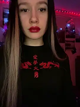 Carolina G0lden online show from April 8, 9:27 pm