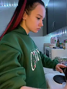 Carolina G0lden online show from April 23, 10:11 pm