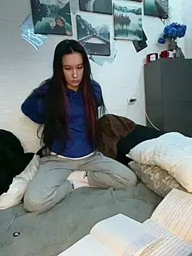 Carolina G0lden online show from April 20, 10:11 pm