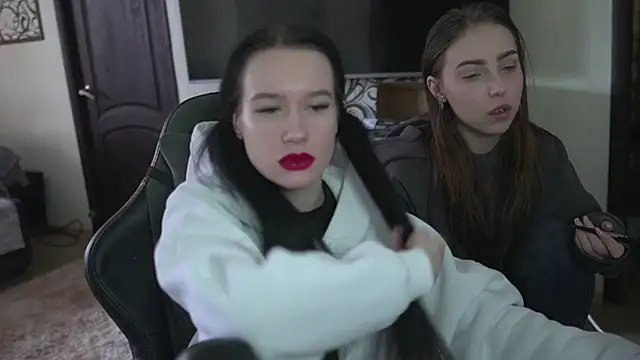 Carolina G0lden online show from February 6, 9:27 am