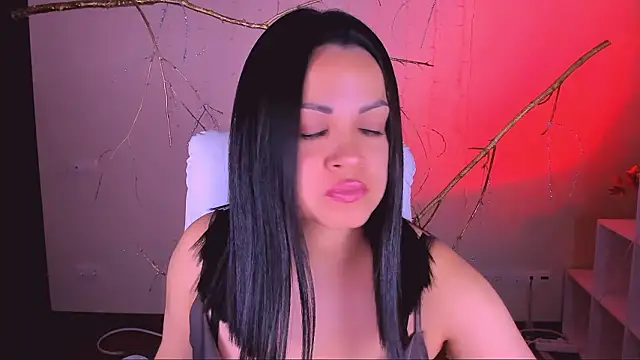 Snapshot of karolina_robinson chatting on February 24, 12:17 pm karolina robinson online show from February 24, 12:17 pm