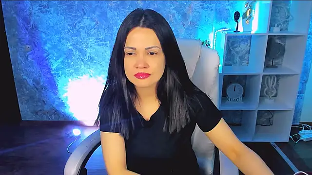 karolina robinson online show from April 25, 11:57 am