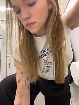 StreetSquirt online show from March 3, 3:46 am