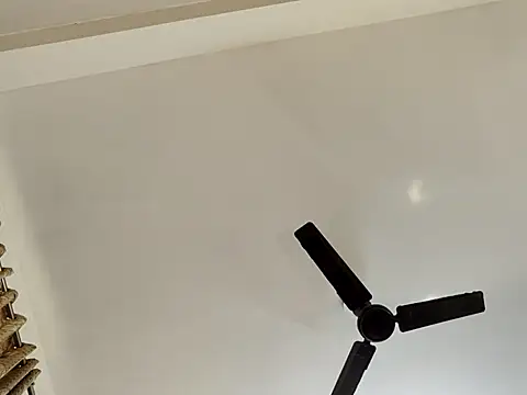 Curvy Simran online show from February 28, 9:20 am