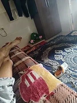 Curvy Simran online show from February 25, 10:37 am