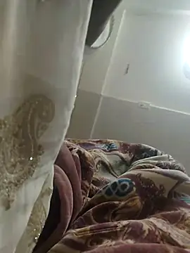 Curvy Simran online show from February 17, 5:21 pm