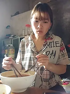 Queen-love45 online show from February 24, 5:19 am