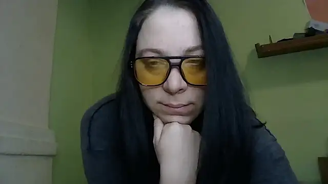 MillaSourety online show from February 12, 8:47 am