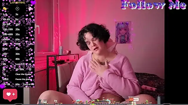 lunatigre4 online show from March 18, 8:10 pm