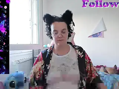 Snapshot of lunatigre4 chatting on May 12, 6:36 pm lunatigre4 online show from May 12, 6:36 pm
