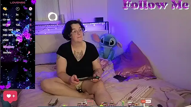 lunatigre4 online show from March 12, 3:05 pm