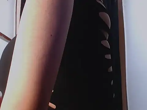 KENDRA-HONEY online show from March 7, 1:16 pm