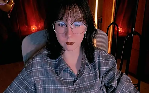 Snapshot of marty_bree chatting on April 25, 5:10 pm marty bree online show from April 25, 5:10 pm