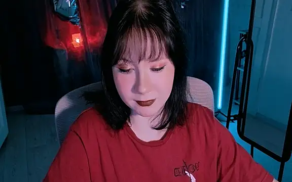 Snapshot of marty_bree chatting on May 10, 5:26 pm marty bree online show from May 10, 5:26 pm