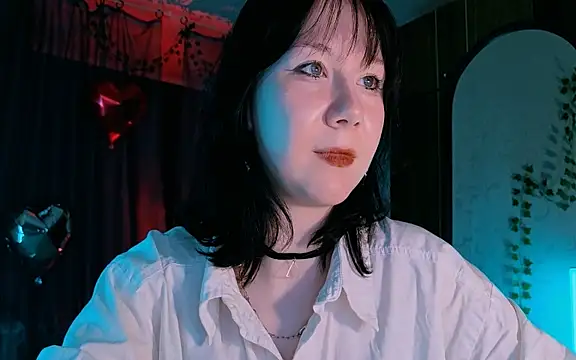 Snapshot of marty_bree chatting on April 18, 7:58 pm marty bree online show from April 18, 7:58 pm
