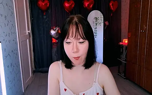 Snapshot of marty_bree chatting on February 11, 11:10 am marty bree online show from February 11, 11:10 am