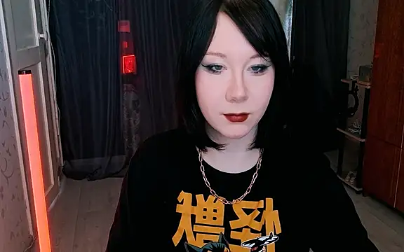 Snapshot of marty_bree chatting on February 4, 9:15 am marty bree online show from February 4, 9:15 am