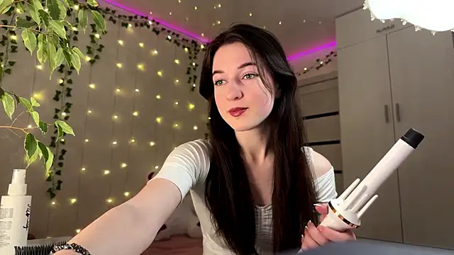 DianneBarke online show from February 19, 3:09 pm