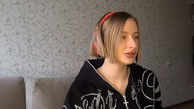 DeliciaBagnoli online show from March 18, 2:19 pm