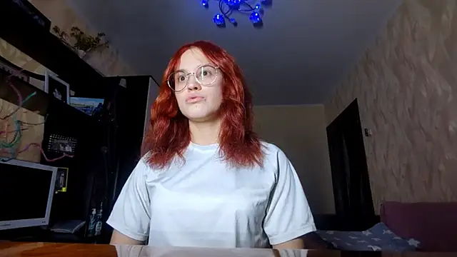 CalandraRolon online show from February 10, 5:56 pm