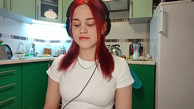 CalandraRolon online show from February 19, 5:43 pm