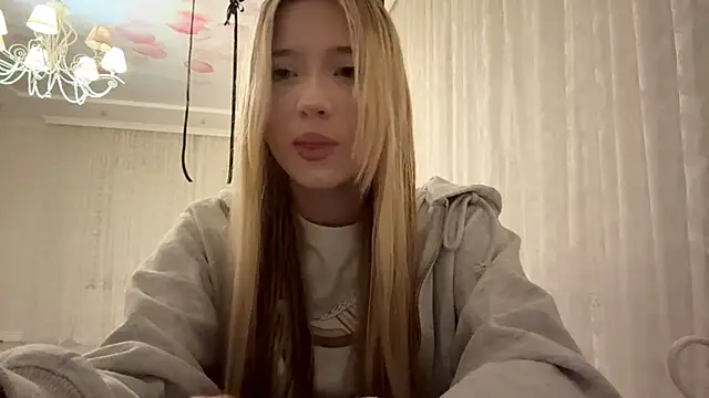 IvyArmbrister online show from March 3, 5:20 pm