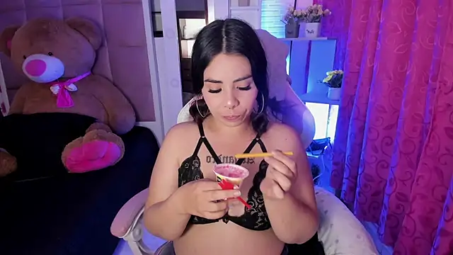 liany taylor online show from April 24, 2:46 am