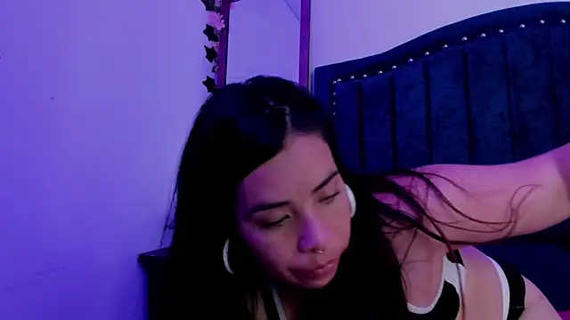 liany taylor online show from March 7, 3:17 pm