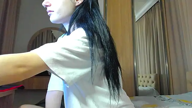 Lesyalisss online show from May 14, 10:40 pm