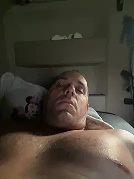 kipsy0 online show from May 27, 7:43 pm