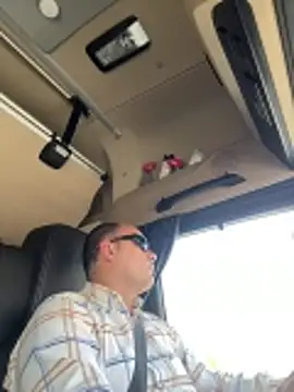 kipsy0 online show from April 13, 1:59 pm