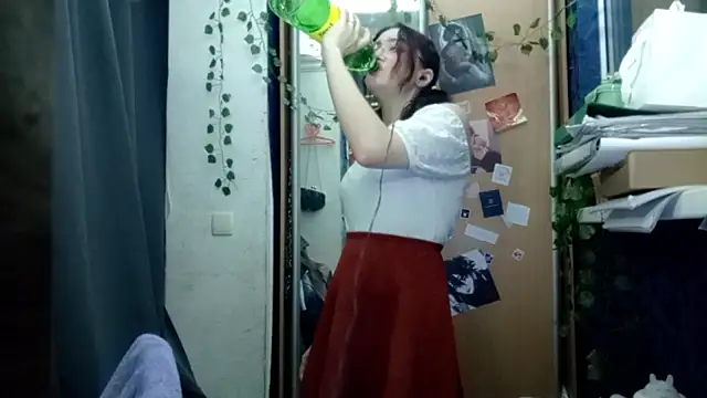 PhoebePalmer online show from March 22, 8:32 pm