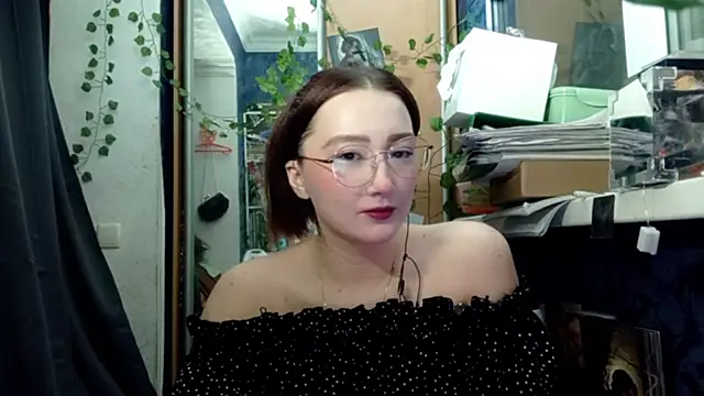 PhoebePalmer online show from March 13, 8:25 pm