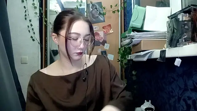 PhoebePalmer online show from March 18, 8:53 pm