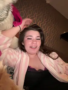 SpicyRed x online show from February 22, 10:00 pm