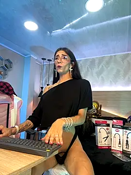 kylliefox  online show from September 25, 1:17 pm