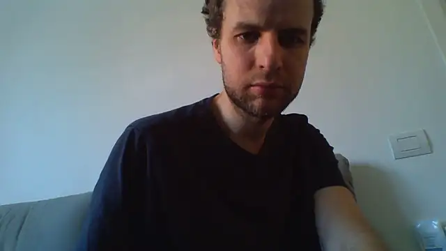 Snapshot of andre_italy chatting on February 26, 1:22 pm andre italy online show from February 26, 1:22 pm