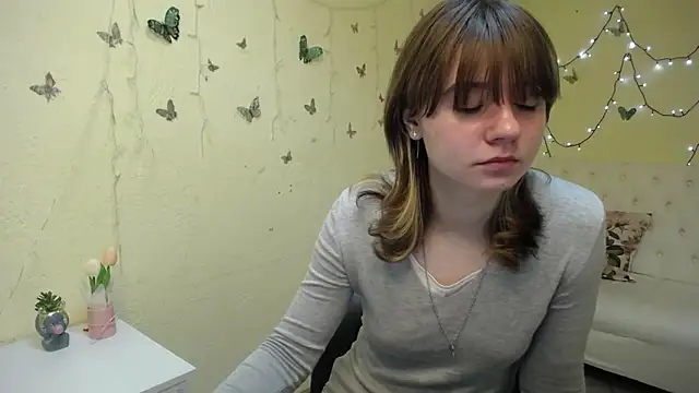 Snapshot of AnnaWest_ chatting on February 22, 6:27 am AnnaWest online show from February 22, 6:27 am