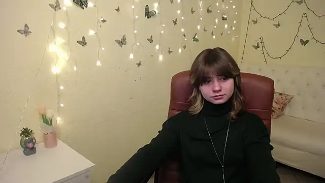 Snapshot of AnnaWest_ chatting on February 23, 6:25 am AnnaWest online show from February 23, 6:25 am