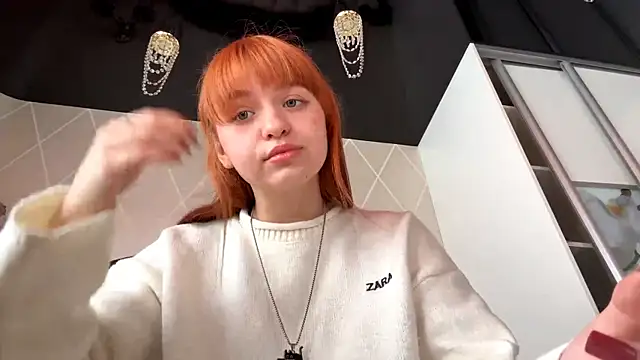 KatheyMichelfelder online show from February 9, 12:25 pm