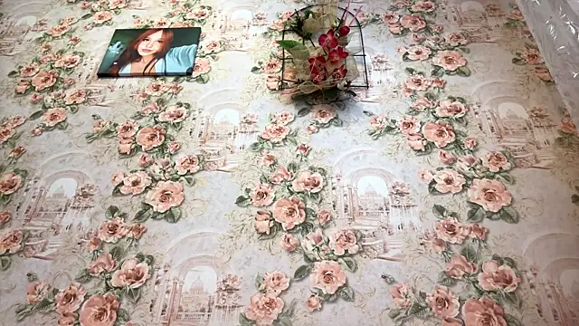 KatheyMichelfelder online show from February 16, 6:45 am