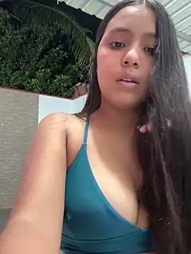 Snapshot of Baby_morena12 chatting on February 14, 3:18 am Baby morena12 online show from February 14, 3:18 am