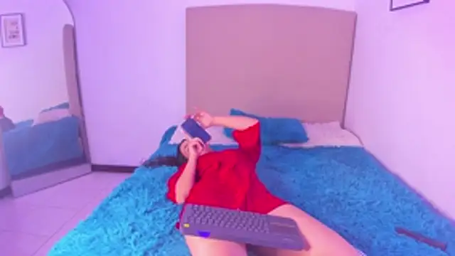 im tiffany  online show from February 28, 4:12 am