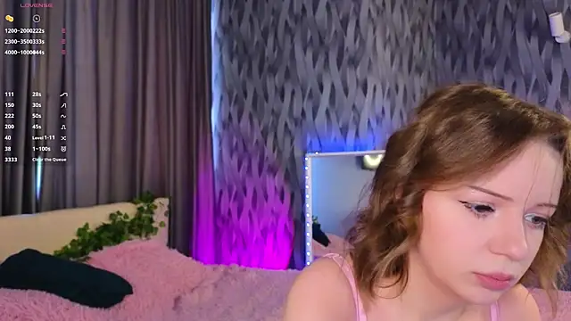 Snapshot of HaggledParasail chatting on February 24, 8:48 am HaggledParasail online show from February 24, 8:48 am