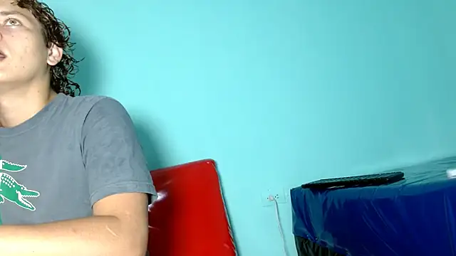 Snapshot of arielnoir6958 chatting on May 4, 11:51 pm arielnoir6958 online show from May 4, 11:51 pm