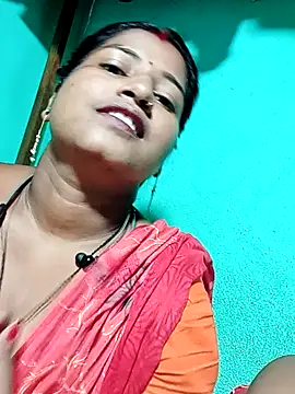 Snapshot of Your_deshibhabi25years chatting on July 19, 12:24 pm Your deshibhabi25years online show from July 19, 12:24 pm