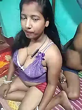 Snapshot of Your_deshibhabi25years chatting on June 17, 9:57 pm Your deshibhabi25years online show from June 17, 9:57 pm