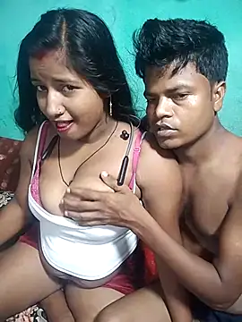 Snapshot of Your_deshibhabi25years chatting on July 11, 10:10 pm Your deshibhabi25years online show from July 11, 10:10 pm