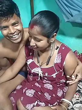 Snapshot of Your_deshibhabi25years chatting on July 17, 12:46 pm Your deshibhabi25years online show from July 17, 12:46 pm
