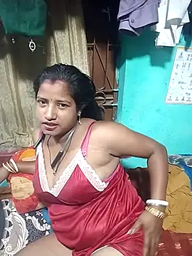 Snapshot of Your_deshibhabi25years chatting on June 27, 10:38 pm Your deshibhabi25years online show from June 27, 10:38 pm